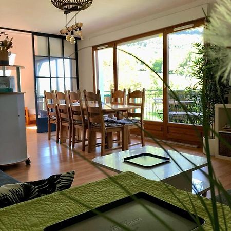 The Green Fee Close To The Golf Course And 5 Minutes From The Lake Giez Luaran gambar