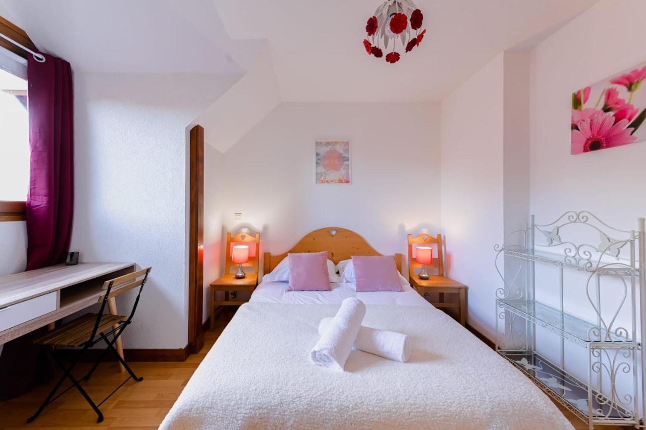 The Green Fee Close To The Golf Course And 5 Minutes From The Lake Giez Luaran gambar